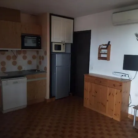 6 Couchages, 100m Plage, Parking, Clim, Lave Linge, Lave Vaisselle..... דירה *