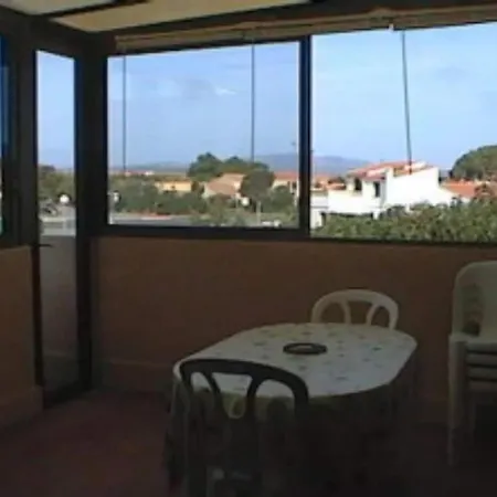 6 Couchages, 100m Plage, Parking, Clim, Lave Linge, Lave Vaisselle..... Apartman